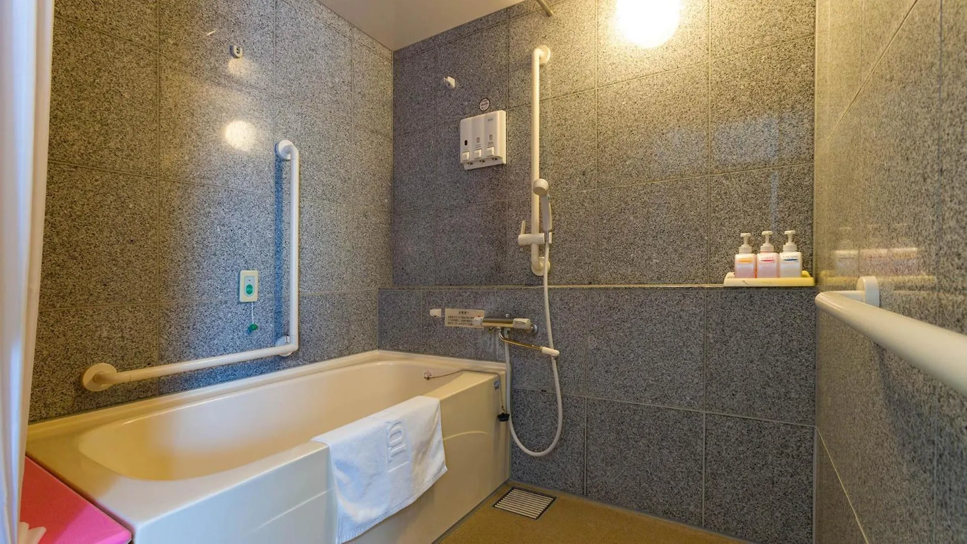 Toyoko Inn Kobe Minatogawa Koen Japan